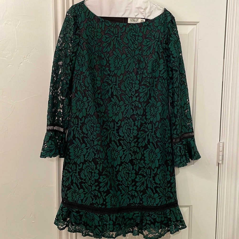 Eliza J Bell Sleeve Lace Shift Dress